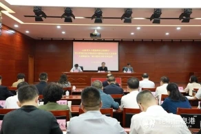 云南省人社廳學(xué)習(xí)貫徹習(xí)近平新時(shí)代中國特色社會(huì)主義思想主題教育第一期專題讀書班開班